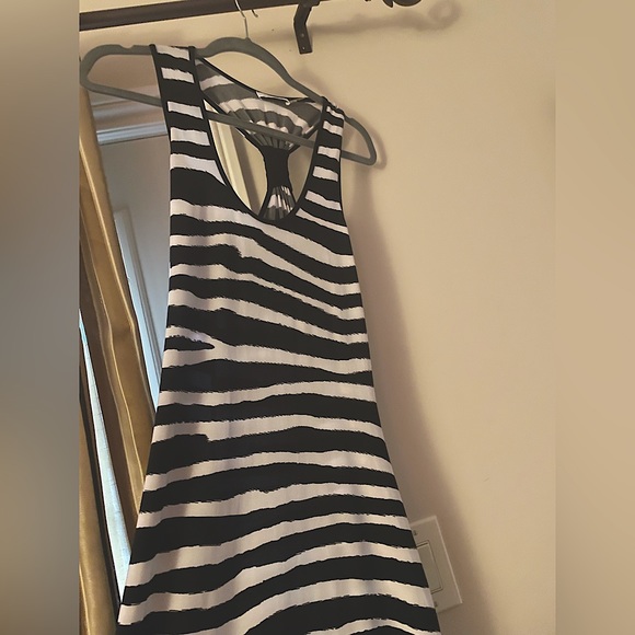 Calvin Klein sleeveless maxi dress. - Picture 4 of 10